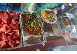 Teknede Akşam Yemeği