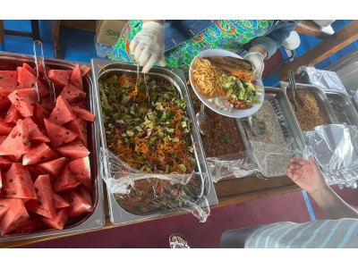 Teknede Akşam Yemeği